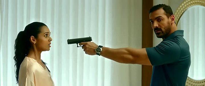 Кадр из фильма Выстрел / Dishoom (2016)