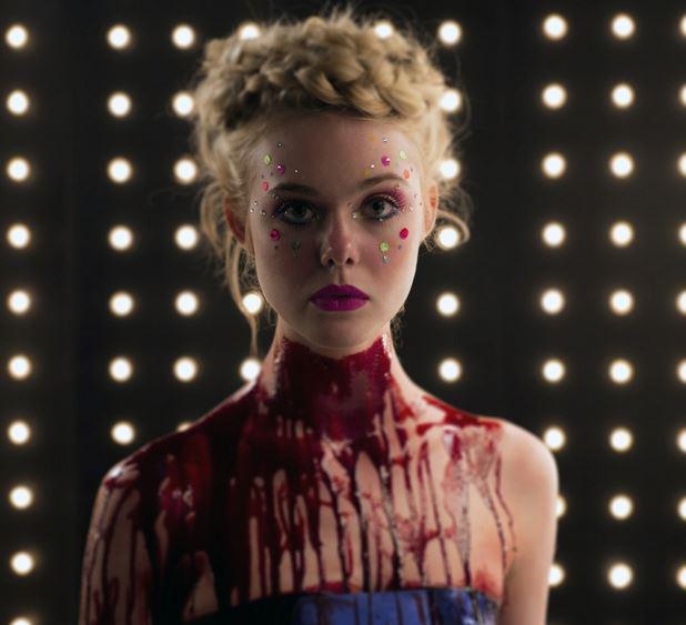 Кадр из фильма Неоновый демон / The Neon Demon (2016)