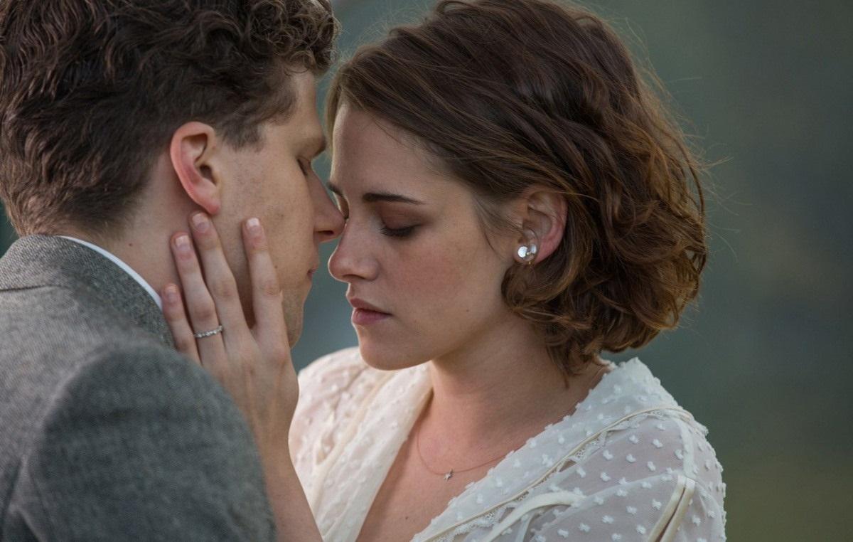 Кадр из фильма Светская жизнь / Café Society (2016)