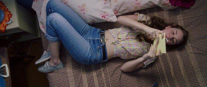 Кадр из фильма Дорогая Элеонора / Dear Eleanor (2016)