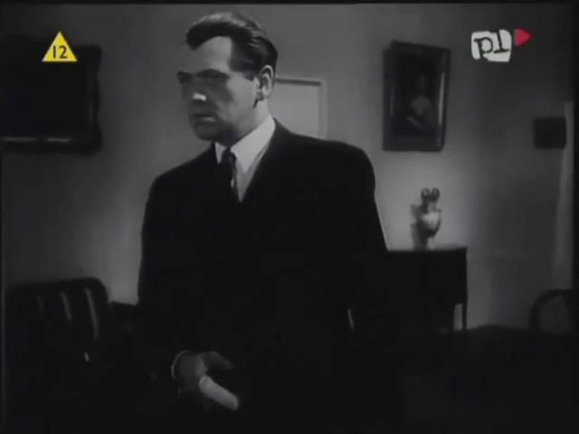 Кадр из фильма За вины не содеянные / Wrongfully Accused (1938)