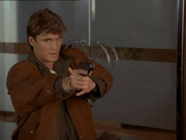 Кадр из фильма Ангел тьмы / Dark angel (1990)