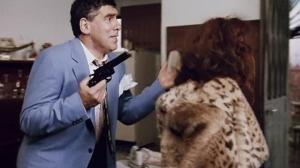 Кадры из фильма Прошу не беспокоиться / Tolgo il disturbo (1990)