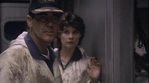 Кадры из фильма Глубокое погружение / The Rift (1990)