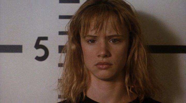Кадр из фильма Умереть молодой / Too Young to Die? (1990)