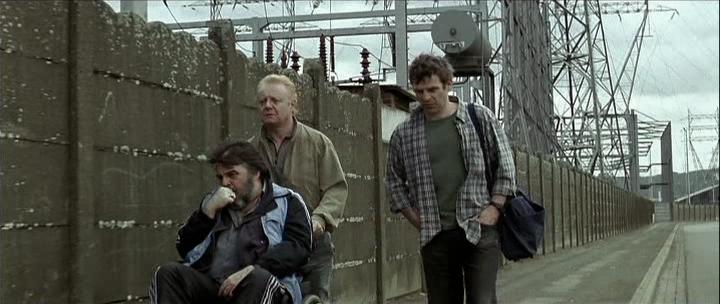 Кадр из фильма Довод самого слабого / La raison du plus faible (2006)