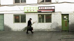 Кадры из фильма 12:08 к Востоку от Бухареста / A fost sau n-a fost? (2006)