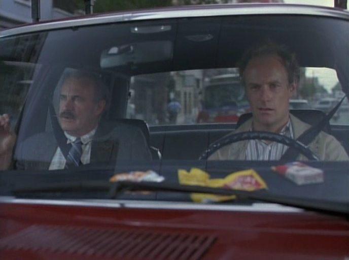 Кадр из фильма Короткое время / Short Time (1990)