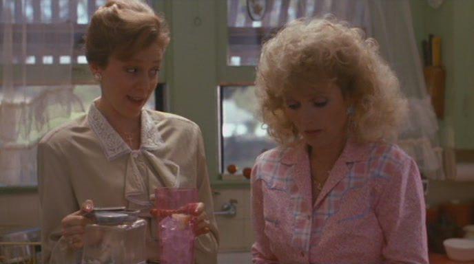 Кадр из фильма Папаша умирает… Кто получит наследство? / Daddy's Dyin'... Who's Got the Will? (1990)