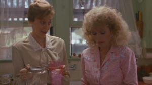 Кадры из фильма Папаша умирает… Кто получит наследство? / Daddy's Dyin'... Who's Got the Will? (1990)