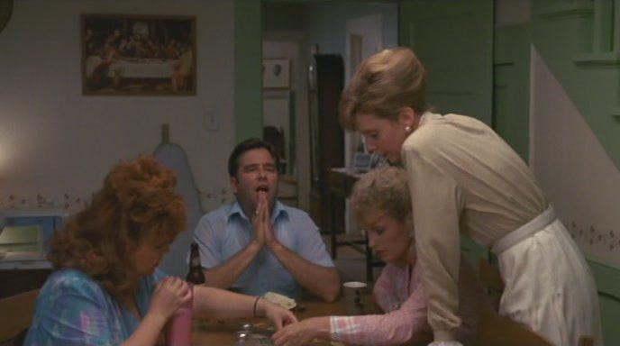 Кадр из фильма Папаша умирает… Кто получит наследство? / Daddy's Dyin'... Who's Got the Will? (1990)