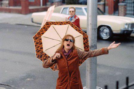 Кадр из фильма Любовь и сигареты / Romance & Cigarettes (2006)
