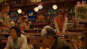 Кадры из фильма Гангстер, перевернувший Землю / Yoki na gyangu ga chikyu o mawasu (2006)