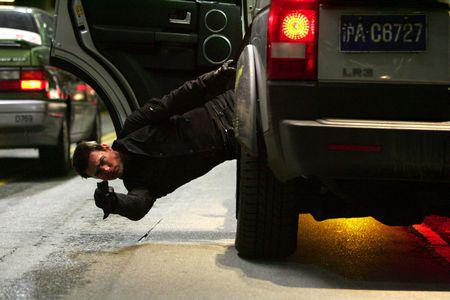 Кадр из фильма Миссия: невыполнима 3 / Mission: Impossible III (2006)