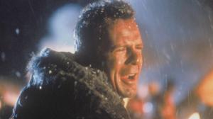 Кадры из фильма Крепкий орешек 2 / Die Hard 2 (1990)
