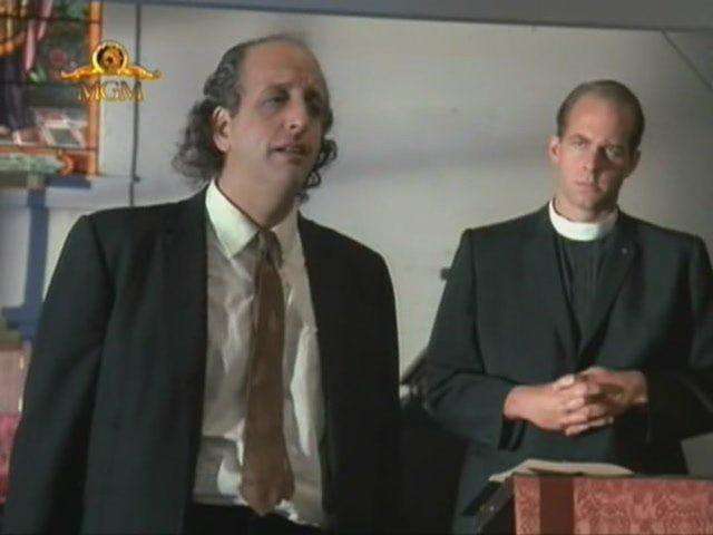 Кадр из фильма В ожидании лучшего / Waiting for the Light (1990)