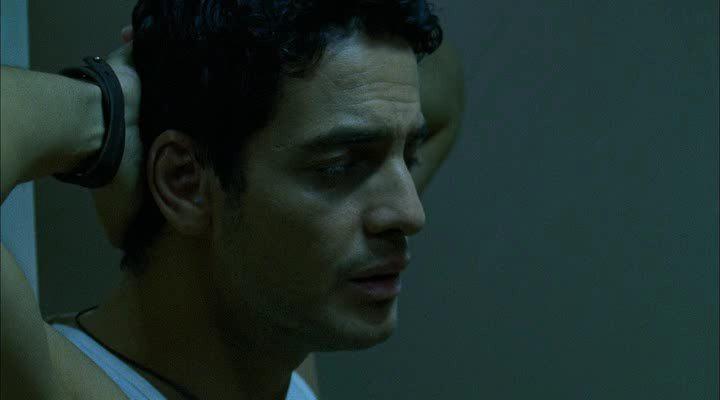 Кадр из фильма Гражданская обязанность / Civic Duty (2006)
