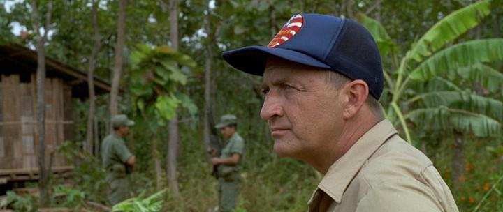 Кадр из фильма Эйр Америка / Air America (1990)