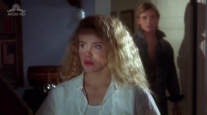 Кадр из фильма Смертельное очарование / Fatal Charm (1990)