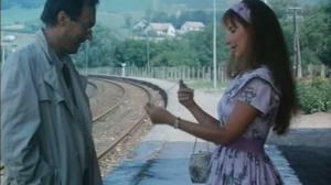 Кадры из фильма Мадо. До востребования / Mado, poste restante (1990)