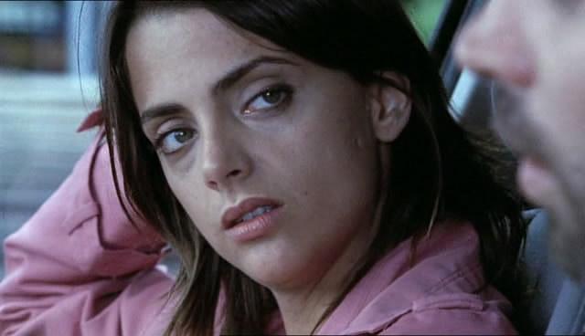 Кадр из фильма Адский дом / Películas para no dormir: Para entrar a vivir (2006)