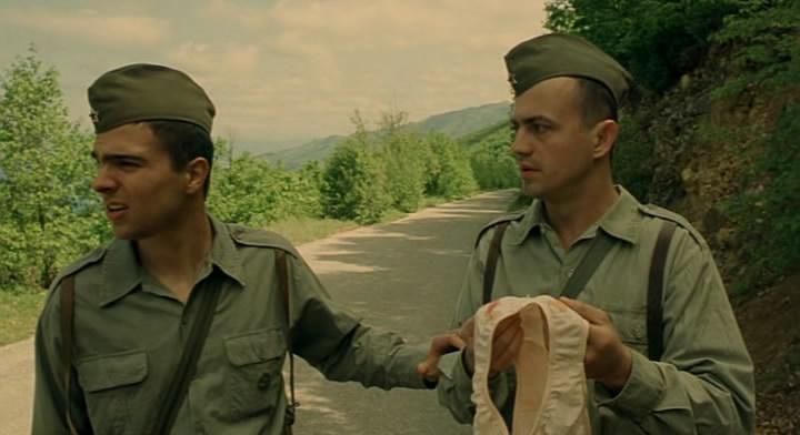 Кадр из фильма Погранзастава / Karaula (2006)