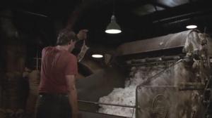Кадры из фильма Ночная смена / Graveyard Shift (1990)