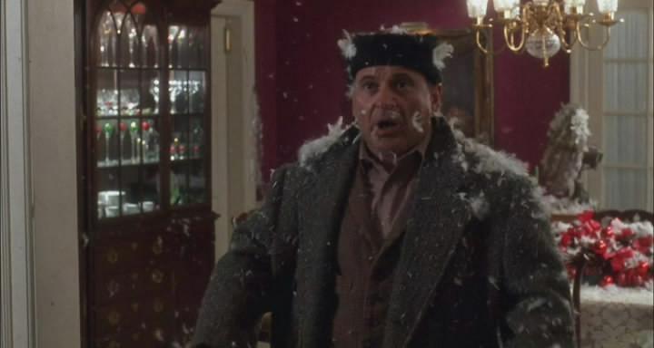 Кадр из фильма Один дома / Home alone (1990)