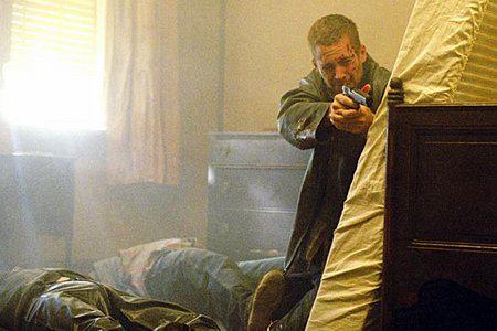Кадр из фильма Беги без оглядки / Running Scared (2006)