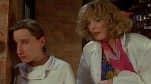 Кадры из фильма Сладости жизни / Life Is Sweet (1990)