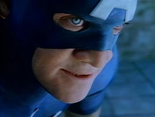 Кадр из фильма Капитан Америка / Captain America (1990)