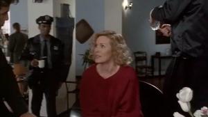 Кадры из фильма Шорохи / Whispers (1990)