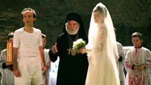 Кадры из фильма Тигр и снег / La Tigre e la neve (2006)