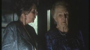 Кадры из фильма Мисс Марпл: С помощью зеркала / Miss Marple: They Do It with Mirrors (1991)
