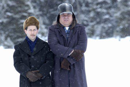 Кадр из фильма Большая белая обуза / The Big White (2006)