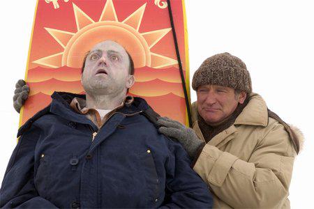 Кадр из фильма Большая белая обуза / The Big White (2006)