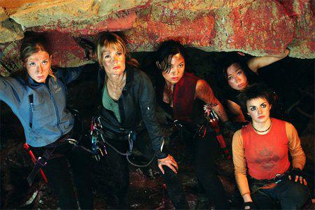Кадр из фильма Спуск / The Descent (2006)