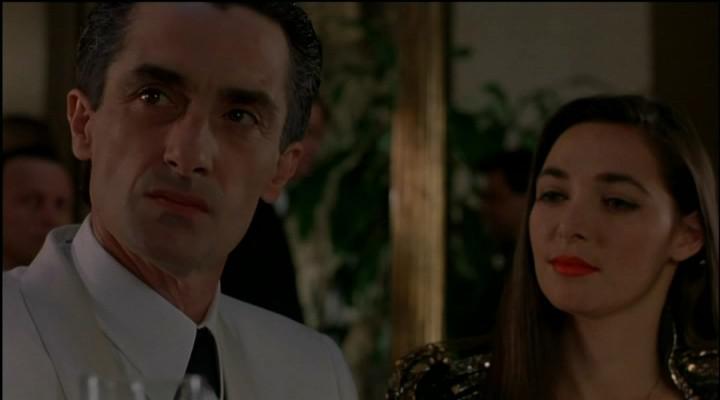 Кадр из фильма Если бы взгляды могли убивать / If Looks Could Kill (1991)