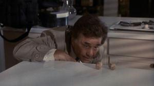 Кадры из фильма Коломбо: Убийство рок-звезды / Columbo: Columbo and the Murder of a Rock Star (1991)
