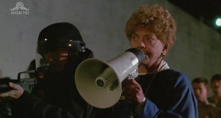 Кадр из фильма Невиновная молодая женщина / Caged Fear (1991)
