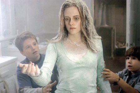 Кадр из фильма Затура: космическое приключение / Zathura: A Space Adventure (2005)