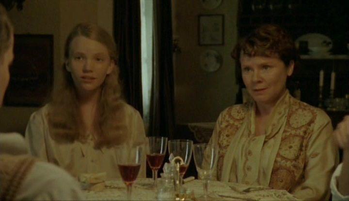 Кадр из фильма Моя семья и другие звери / My Family and Other Animals (2005)