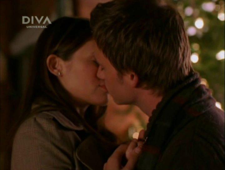 Кадр из фильма Роман по переписке / Christmas in Boston (2005)
