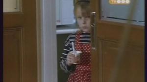 Кадры из фильма Служанка / The Maid (1991)