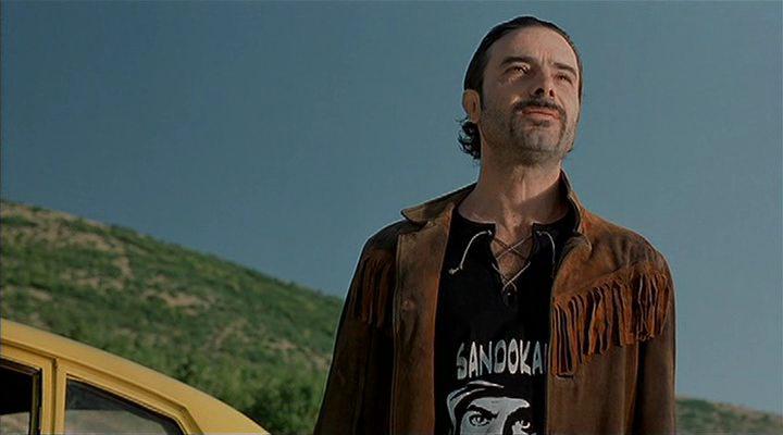 Кадр из фильма Бал-Кан-Кан / Bal-Can-Can (2005)