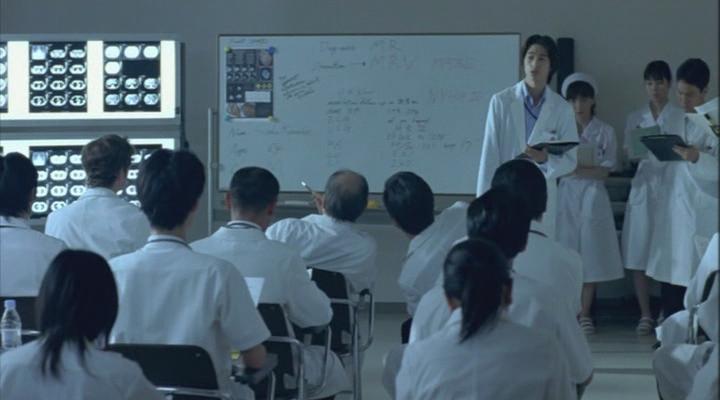 Кадр из фильма В Поисках Луны / Onaji tsuki wo miteiru (2005)