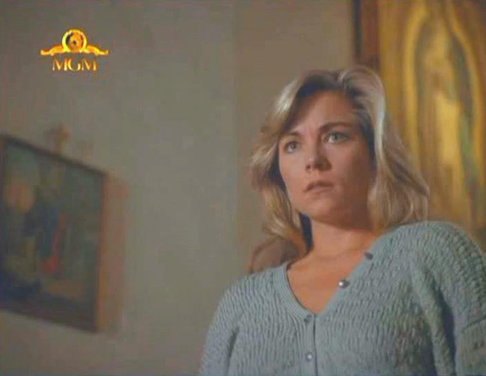 Кадр из фильма Холодные небеса / Cold Heaven (1991)