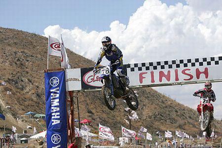 Кадр из фильма Суперкросс / Supercross (2005)
