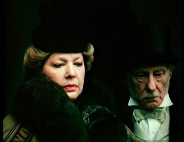 Кадр из фильма Бесы (1992)
