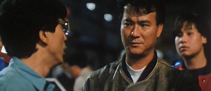 Кадр из фильма Красный щит / Lei ting sao xue (1992)